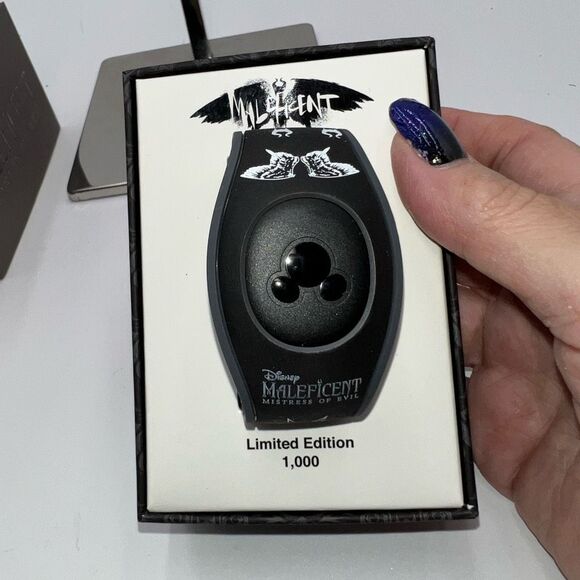 Disney Parks New in Box Maleficent Magic Band Not Linked - Picture 5 of 8
